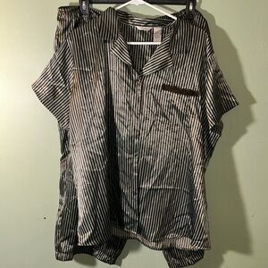 Adonna Womens two piece pajama set pin stripe